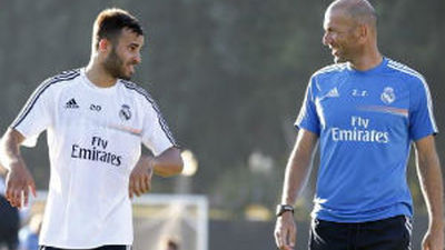 Zidane mima a Jesé