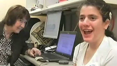 Implante coclear: un dispositivo permite a personas con sordera grave volver a escuchar