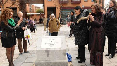Botella inaugura los jardines dedicados a Enrique Morente