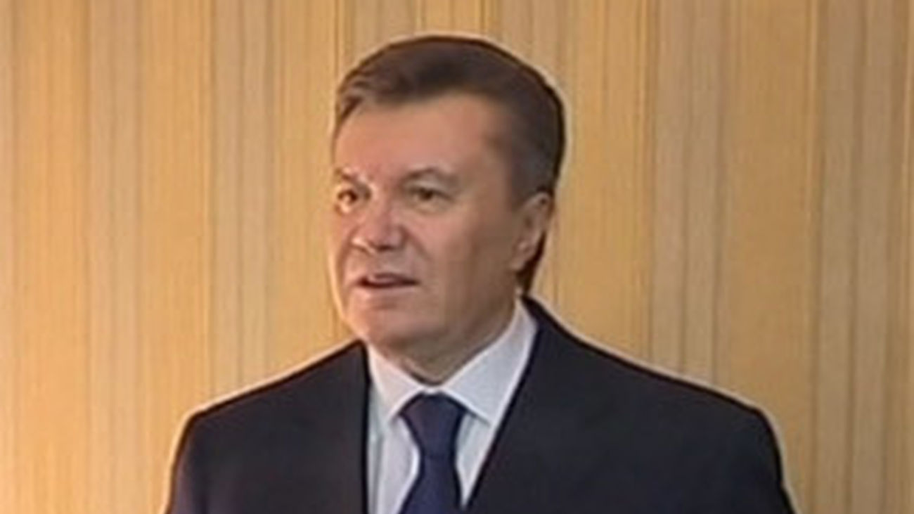 Ucrania ordena la busca y captura del presidente Víktor Yanukóvich
