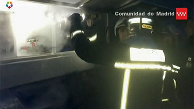 Los Bomberos controlan el escape de CO2 en un vagón cisterna en Las Matas