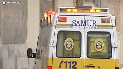 Hallan a un indigente muerto dentro del coche donde vivía