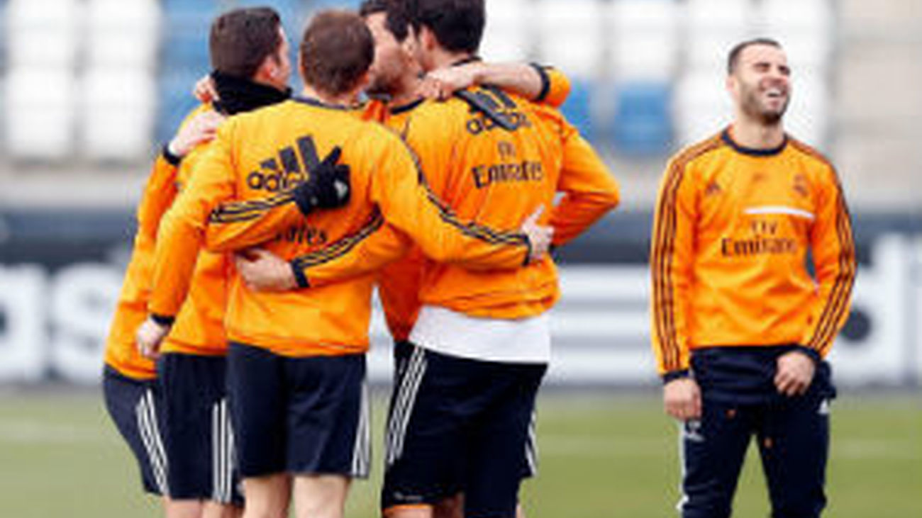 Satisfacción en el Madrid tras el triunfo del Schalke y vista puesta ante el derbi