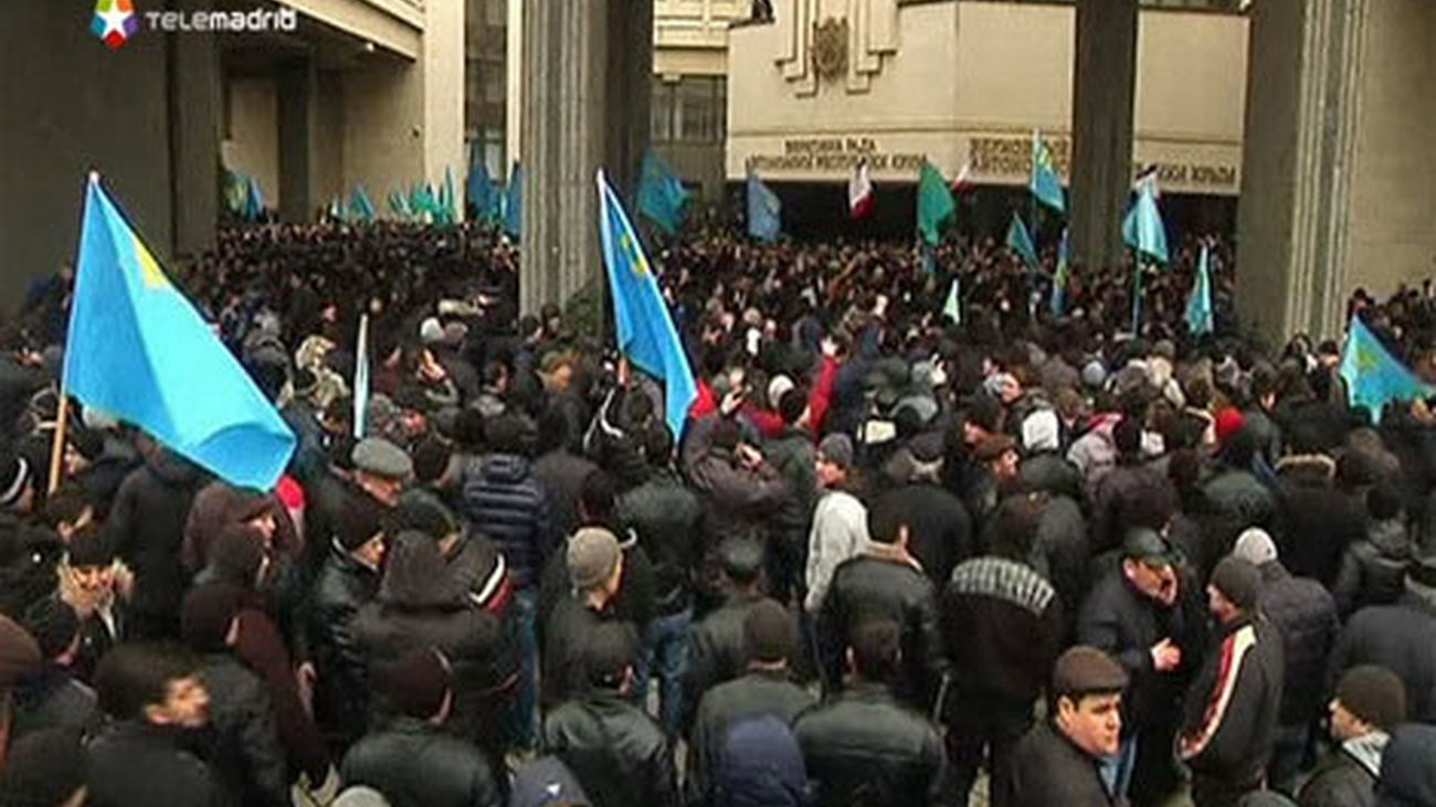 El Parlamento de Crimea propone ampliar su autonomía de Ucrania