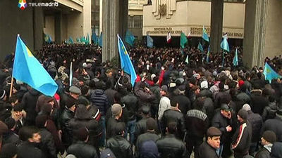 El Parlamento de Crimea propone ampliar su autonomía de Ucrania