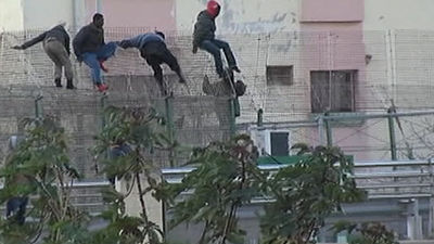 Interior niega rotundamente que la Guardia Civil actúe con pasividad en Melilla