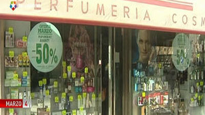 Detienen a un hombre en Arganzuela con un contenedor lleno de perfumes robados