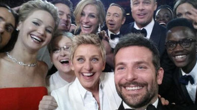 Ellen DeGeneres logra, con su selfie y la pizza, los Oscar más vistos en una década