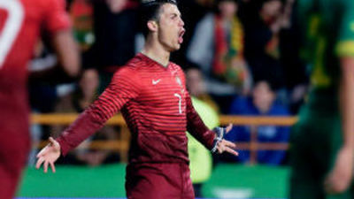 Récord de Cristiano, Neymar se exhibe y Messi vomita