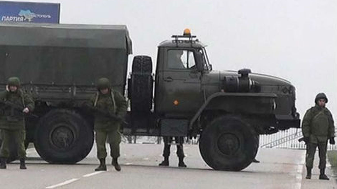 El Parlamento de Crimea decide por unanimidad su incorporación a Rusia