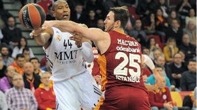 74-85. Mirotic lidera la victoria del Real Madrid en Estambul
