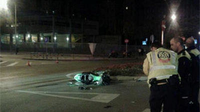 Herido muy grave un motorista tras colisionar con un turismo en Vallecas