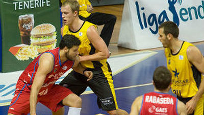 94-96. Estudiantes se lleva la batalla más larga