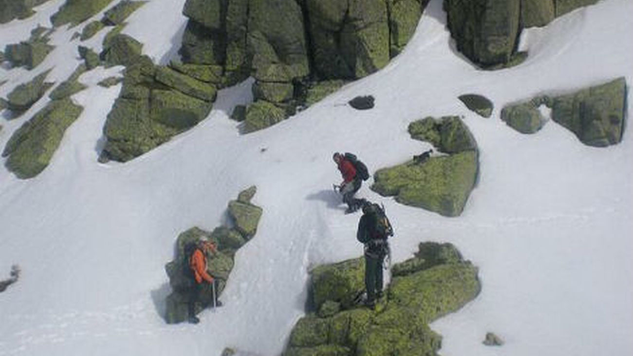 La muerte de tres montañeros eleva a cinco los fallecidos en Gredos en dos días