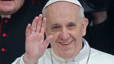 Francisco cumple un año de pontificado de austeridad y cercanía con la gente