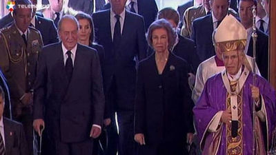 11M: La Familia Real, Gobierno y 150 autoridades arropan a las víctimas