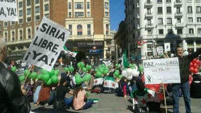 Sirios y españoles recuerdan en Callao el tercer aniversario de las protestas