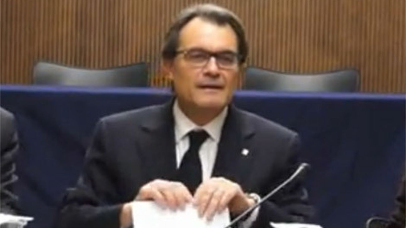 Mas: "No descarto la declaración unilateral de independencia"