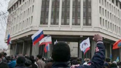 Putin firma el decreto que reconoce a Crimea como un Estado independiente