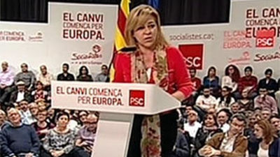 El PSOE oculta la bandera española en sus actos electorales en Cataluña