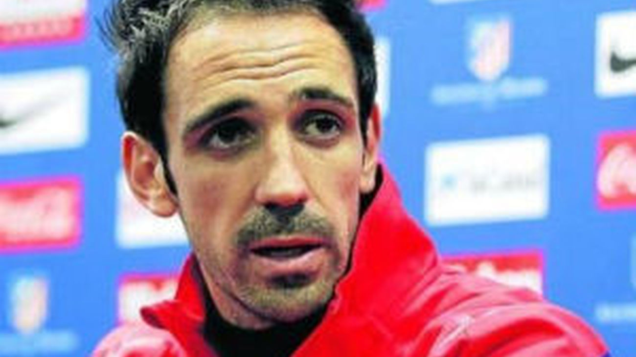 Juanfran: "Pase lo que pase en el clásico nos va a venir bien"