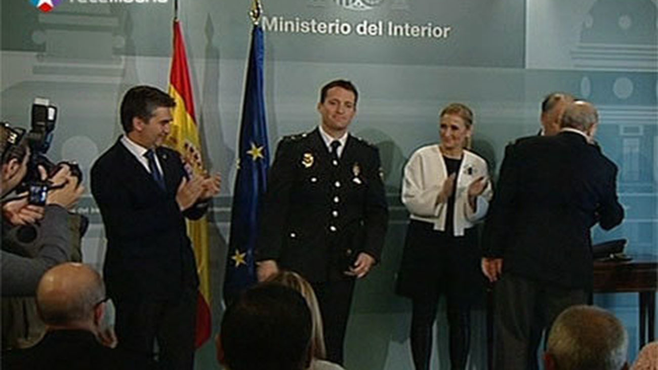 El Policía condecorado por su heroismo