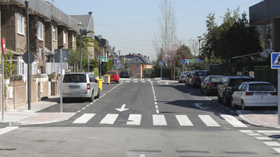 Pozuelo establece el doble sentido en un tramo de la calle Madroño del Paular