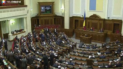 El Parlamento de Kiev aprueba luchar por "la liberación de Ucrania"