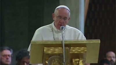 El Papa a los recién casados: "Hay que tener valor para casarse hoy en día"