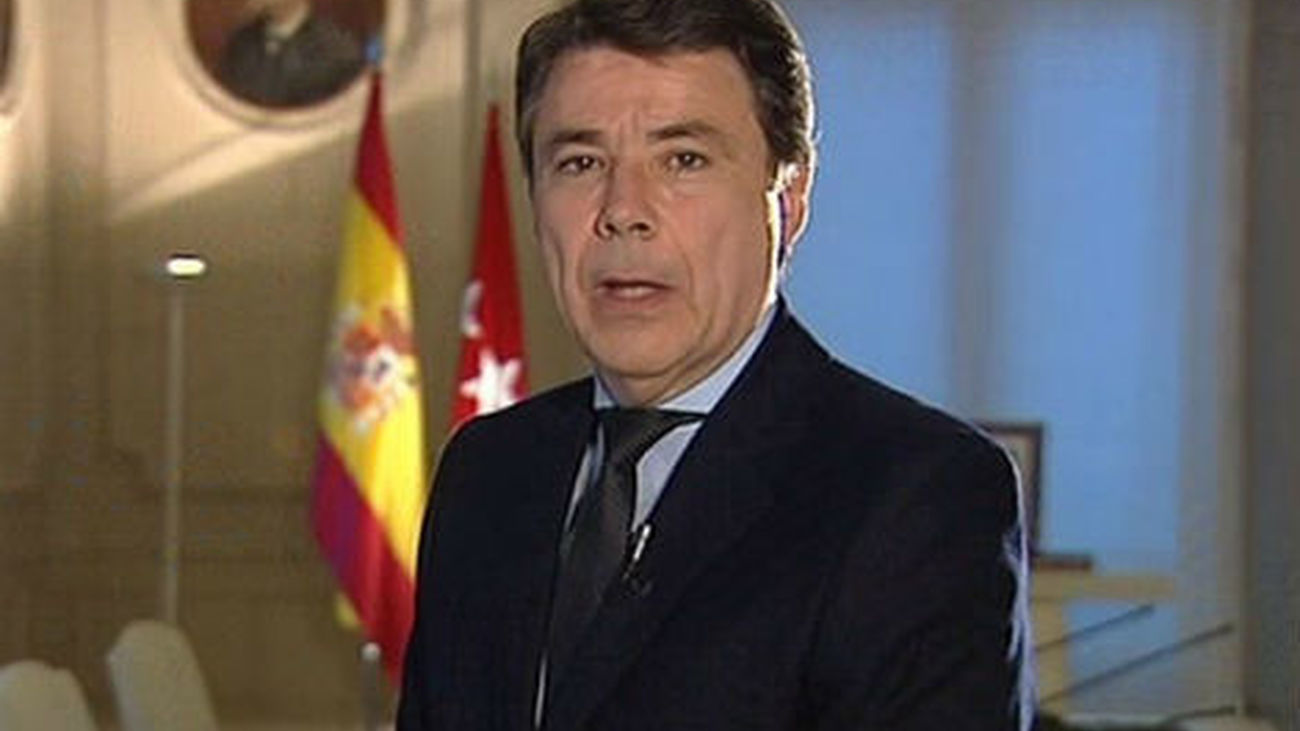 González ensalza a Suárez