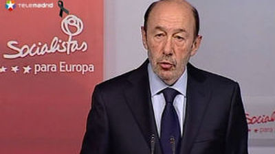 Partidos y políticos ensalzan la figura de Suárez