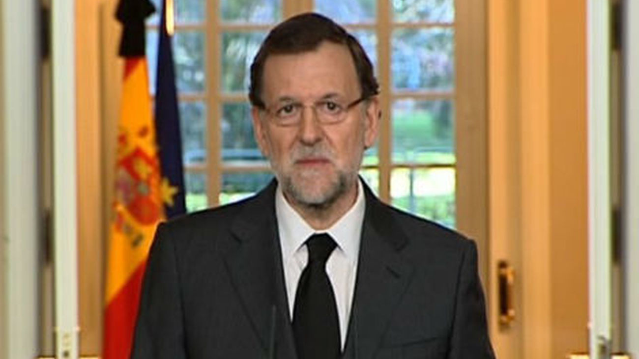 Rajoy destaca la grandeza histórica de Adolfo Suárez