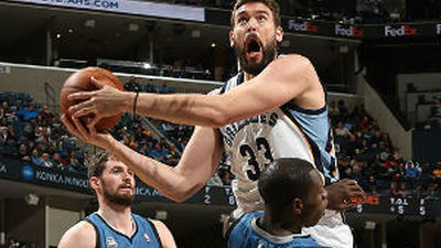Gasol y Grizzlies alejan a Rubio y Timberwolves de los playoffs