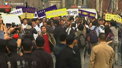 Las familias de las víctimas del vuelo de Malaysia piden "pruebas fehacientes"