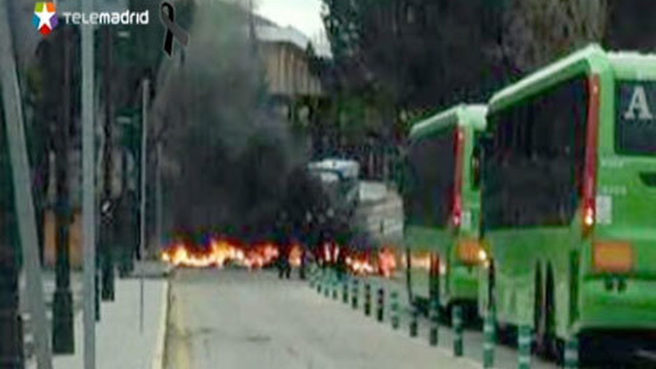 La Policía interviene en la Autónoma y en Somosaguas por la quema de contenedores