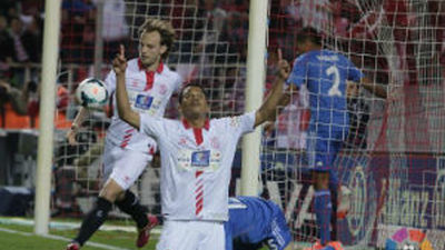 2-1. Bacca aleja al Real Madrid de la Liga