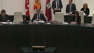 Botella dice que la fusión de EMT y Madrid Movilidad garantizan los puestos de trabajo