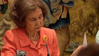 La Reina dedica a Suárez la última campaña de su fundación sobre el alzhéimer