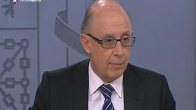 España cerró 2013 con un déficit de 6,62% del PIB, una décima de desviación