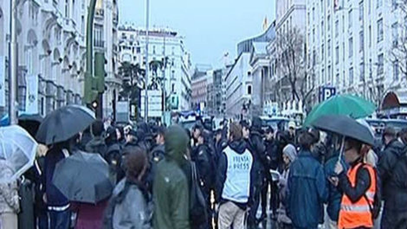 Escasa afluencia de manifestantes en la concentración de la ultraizquierda en Neptuno