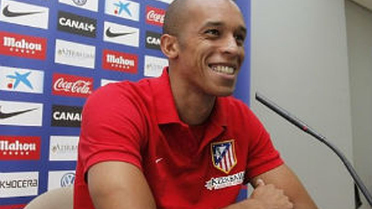 Miranda: "El Barça es un candidato a la Champions, nosotros un francotirador"