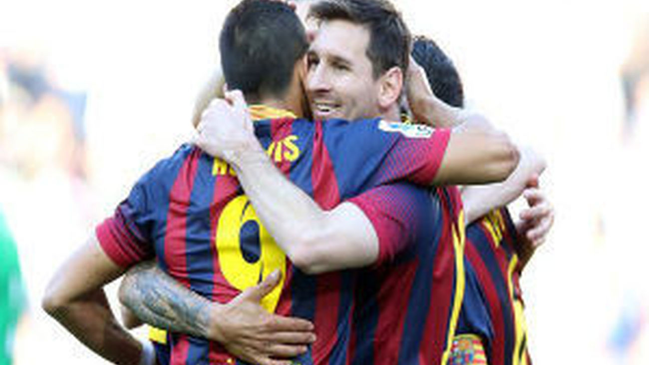 3-1. Dos penaltis y un gol en propia puerta dan la victoria al Barça