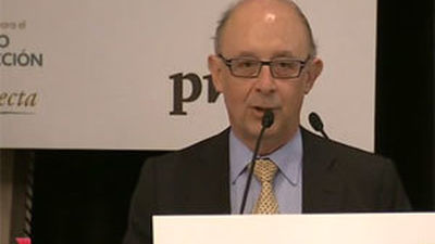 Montoro anuncia incentivos fiscales en el IRPF para madres trabajadoras