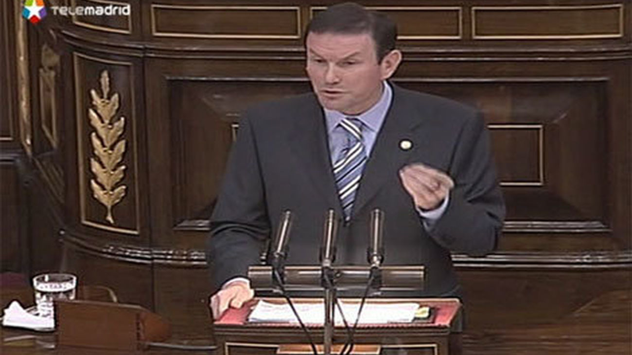 El lehendakari Juan José Ibarretxe dio nombre a su plan