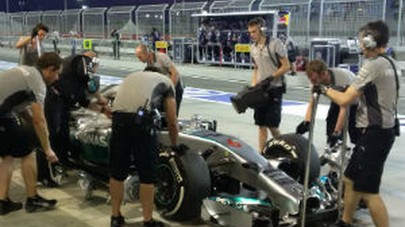 Rosberg el más rápido en los ensayos de Baréin, Alonso tercero