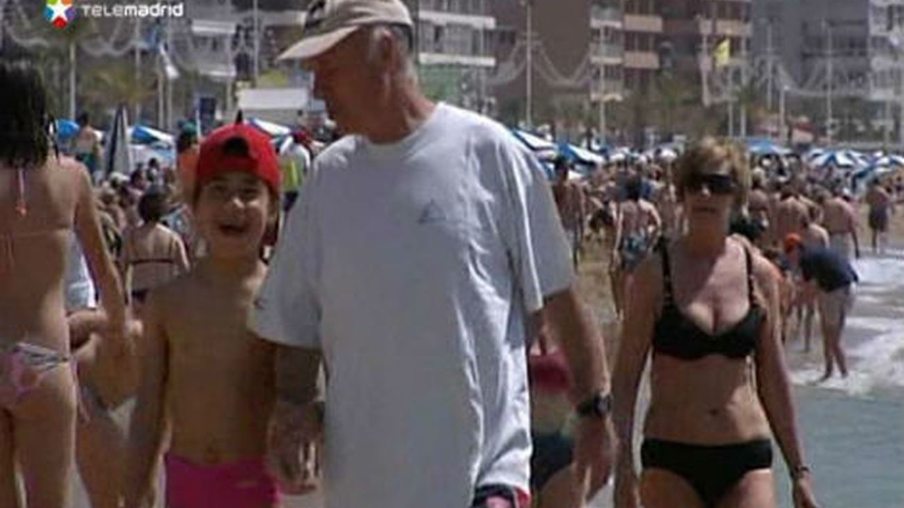 España recibió 15,3 millones de turistas internacionales hasta abril, un 9,2% más