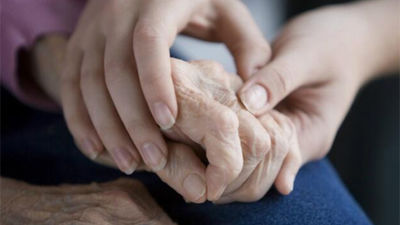 La Comunidad trata el Parkinson con implantes de electrodos en el cerebro