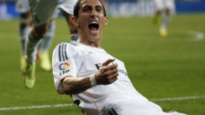 4-0. El Real Madrid golea al Almería y adelanta al Barça