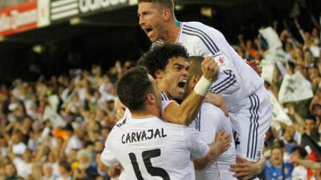 Real Madrid celebra el gol