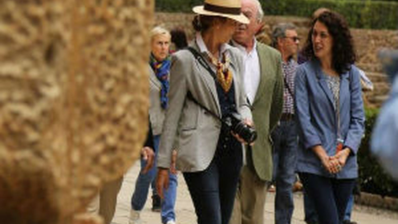 Visita de la infanta Elena a la Alhambra